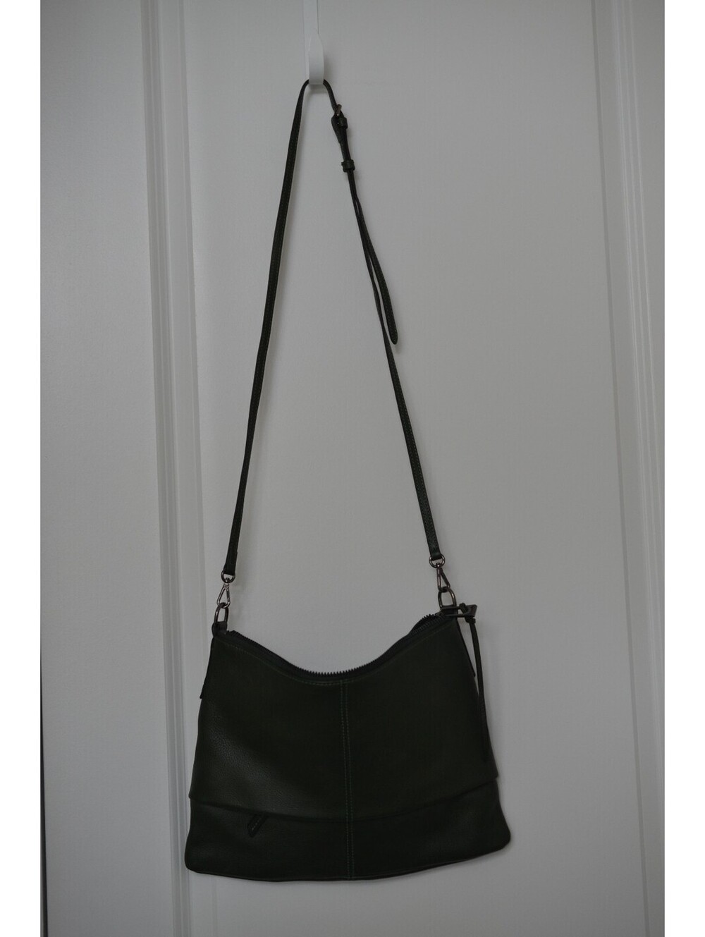 Sanctuary Green Pebbled Leather Crossbody Shoulder Bag Silver Hardware